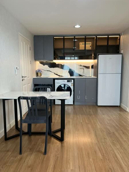The Kris Ratchada 17, Bangkok, Inthamara 45 Alley, Din Daeng, Bangkok, 2 Bedrooms, 45 sqm, Condo For Rent, by Vichai Annavakulthorn, 500337135 - DDproperty.com