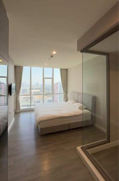 The Room Sathorn, Bangkok, 78 Pan Road, Silom, Bang Rak, Bangkok, 1 Bedroom, 46 sqm, Condo For Rent, by Vichai Annavakulthorn, 500337148 - DDproperty.com