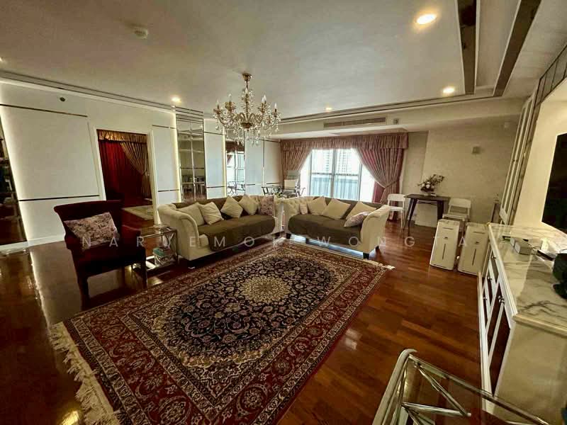 Las Colinas, Bangkok, Sukhumvit 21 Road, Khlongtoei Nua, Watthana, Bangkok, 2 Bedrooms, 187 sqm, Condo For Sale, by Naruemol Wongta, 500337155 - DDproperty.com