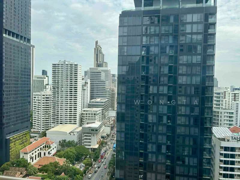 Las Colinas, Bangkok, Sukhumvit 21 Road, Khlongtoei Nua, Watthana, Bangkok, 2 Bedrooms, 187 sqm, Condo For Sale, by Naruemol Wongta, 500337155 - DDproperty.com
