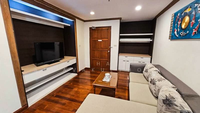 Baan Suanpetch, Bangkok, 18 Soi Sukhumvit 39, Khlong Tan Nua, Watthana, Bangkok, 2 Bedrooms, 136 sqm, Condo For Rent, by Vichai Annavakulthorn, 500337174 - DDproperty.com