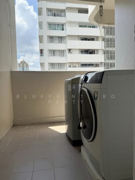 D.S. Tower 1 Sukhumvit 33, Bangkok, Soi Phrom Chit, Khlong Tan Nua, Watthana, Bangkok, 3 Bedrooms, 236 sqm, Condo For Rent, by Blueprint.property, 500337220 - DDproperty.com