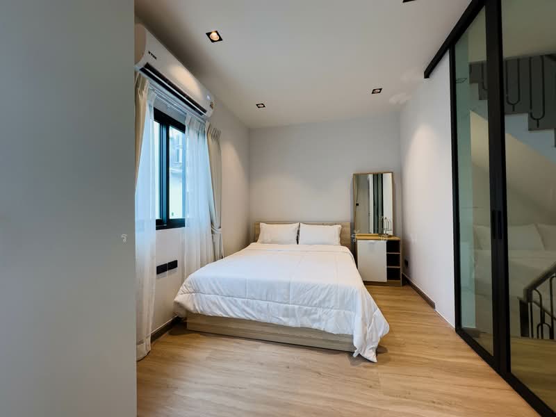 89 Residence Ratchada-Rama 9 : 89 เรสซิเดนซ์ รัชดา-พระราม9, กรุงเทพ, ห้วยขวาง, กรุงเทพ, 250 ตร.ม., บ้านเดี่ยว ให้เช่า, โดย รมิดา แก้วรัตน์, 500337270 - DDproperty.com