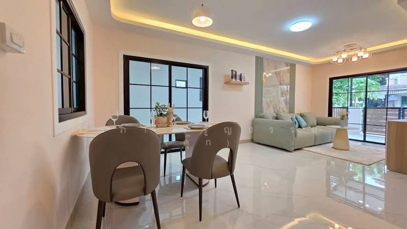 Pruksa Ville 33 Pinklao-Wongwaen 2 : พฤกษาวิลล์ 33 ปิ่นเกล้า-วงแหวน2, นนทบุรี, ถนนกาญจนาภิเษก (ซอยวัดส้มเกลี้ยง-วัดแพรก), ปลายบาง, บางกรวย, นนทบุรี, 125 ตร.ม., ทาวน์เฮ้าส์ ขาย, โดย วัลภา จรูญธรรม (ตุ๊ก), 500337372 - DDproperty.com