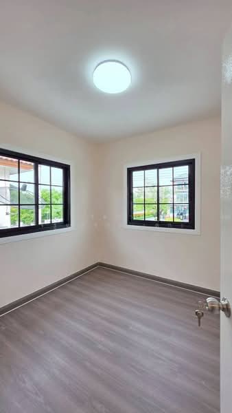 Pruksa Ville 33 Pinklao-Wongwaen 2, Nonthaburi, Kanchanapisek Road (Soi Wat Som Kliang-Wat Phraek), Plai Bang, Bang Kruai, Nonthaburi, 4 Bedrooms, 125 sqm, Townhouse For Sale, by Wanlapa Charoonthum, 500337372 - DDproperty.com