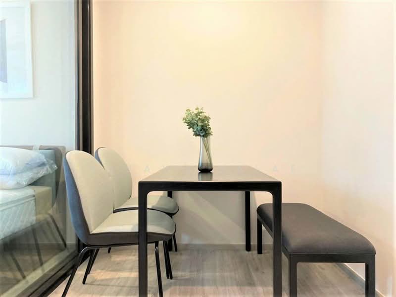 XT Huaikhwang, Bangkok, 244 Ratchadaphisek Road, Huai Khwang, Bangkok, 1 Bedroom, 28 sqm, Condo For Rent, by Najawa Salae, 500337387 - DDproperty.com