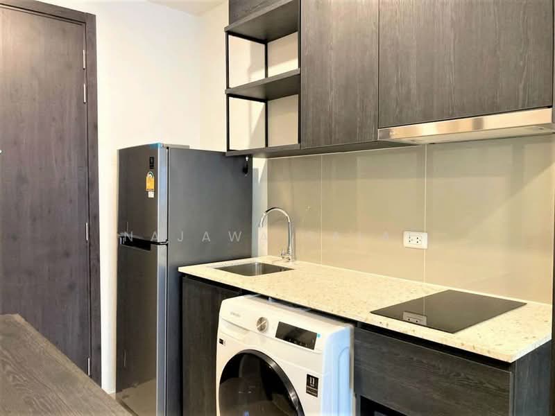 XT Huaikhwang, Bangkok, 244 Ratchadaphisek Road, Huai Khwang, Bangkok, 1 Bedroom, 28 sqm, Condo For Rent, by Najawa Salae, 500337387 - DDproperty.com