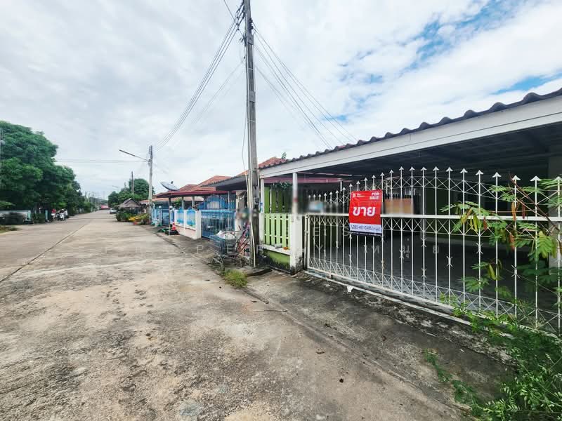 โชคนิมิตร ชลบุรี, Chon Buri (Pattaya), Nong - Kham, Si Racha, Chon Buri (Pattaya), 2 Bedrooms, 150 sqm, Single Detached House For Sale, by The Best Property หนุ่ย, 500337410 - DDproperty.com