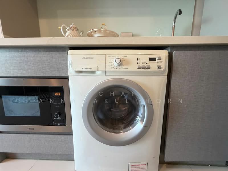 Rhythm Sukhumvit 36-38, Bangkok, 55 Soi Sukhumvit 36, Sukhumvit Road, Phra Kanong, Khlong Toei, Bangkok, 1 Bedroom, 34 sqm, Condo For Rent, by Vichai Annavakulthorn, 500337418 - DDproperty.com