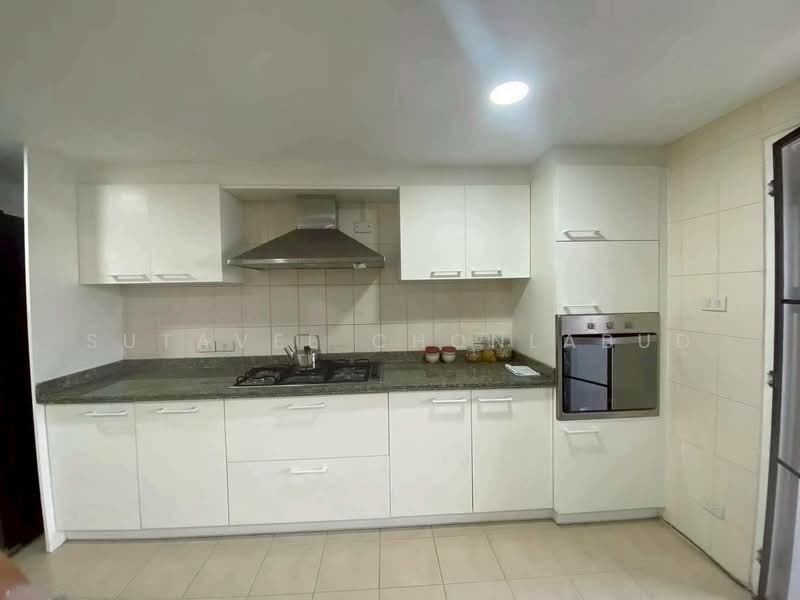Sethiwan Mansion Sukhumvit 49, Bangkok, Soi Sukhumvit 49, Khlong Tan Nua, Watthana, Bangkok, 4 Bedrooms, 300 sqm, Apartment For Rent, by Sutavee Chonlabud, 500337471 - DDproperty.com