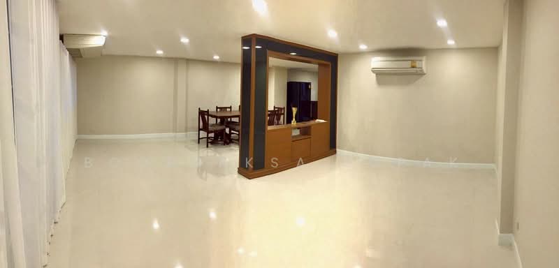 ทาวน์เฮ้าส์ 3-ห้องนอน, กรุงเทพ, คลองตันเหนือ, วัฒนา, กรุงเทพ, 350 ตร.ม., ทาวน์เฮ้าส์ ให้เช่า, โดย Boonraksa Sopak, 500337478 - DDproperty.com