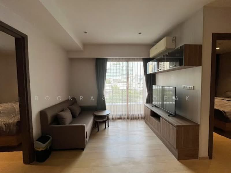 Runesu Thonglor 5, Bangkok, 82 Padi Madi Alley, Khlong Tan Nua, Watthana, Bangkok, 2 Bedrooms, 43 sqm, Condo For Rent, by Boonraksa Sopak, 500337508 - DDproperty.com
