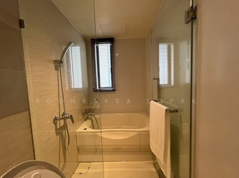 Runesu Thonglor 5, Bangkok, 82 Padi Madi Alley, Khlong Tan Nua, Watthana, Bangkok, 2 Bedrooms, 43 sqm, Condo For Rent, by Boonraksa Sopak, 500337508 - DDproperty.com