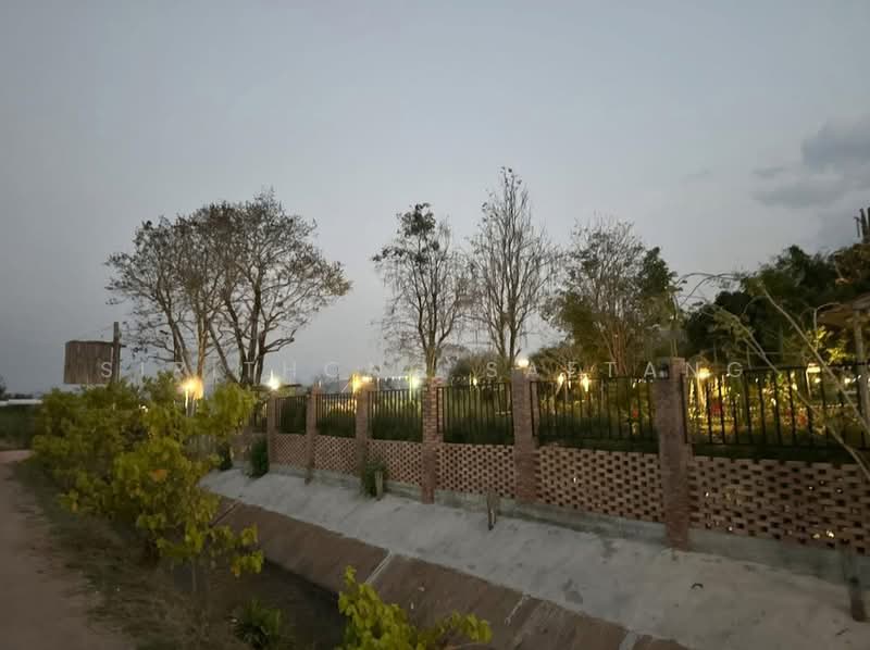 Homestay in Chiang Rai, Two houses 684 sq.wa with 5 Beds 11 Baths Near Rai Cherntawan, Chiang Rai, Huai Sak, Muang Chiang Rai, Chiang Rai, , 600 sqm, Business For Sale, by Sirithong Saetang, 500337509 - DDproperty.com