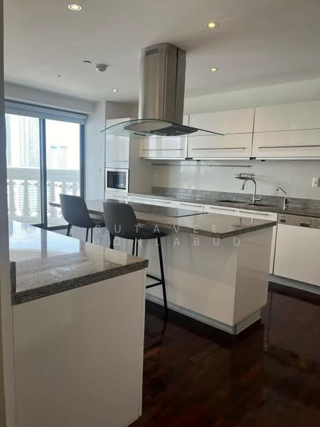 State Tower, Bangkok, 1055 Silom Road, Silom, Bang Rak, Bangkok, 2 Bedrooms, 267 sqm, Condo For Rent, by Sutavee Chonlabud, 500337523 - DDproperty.com