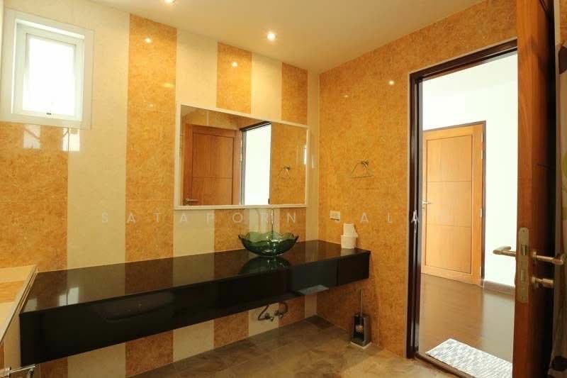 Sompob House, Bangkok, Soi Krungthonburi 4, Bang Lam Phu Lang, Khlong San, Bangkok, 2 Bedrooms, 170 sqm, Apartment For Rent, by Sataporn Jalao, 500337551 - DDproperty.com