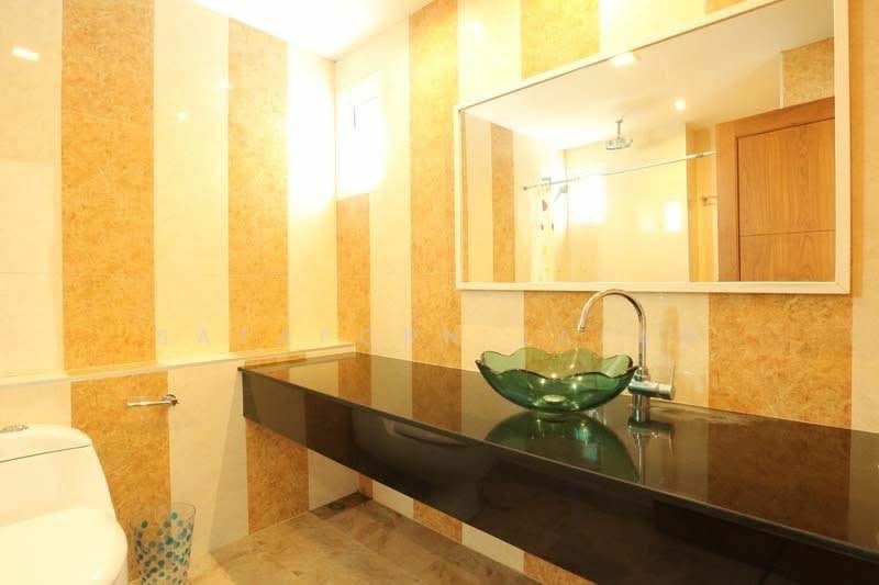 Sompob House, Bangkok, Soi Krungthonburi 4, Bang Lam Phu Lang, Khlong San, Bangkok, 2 Bedrooms, 170 sqm, Apartment For Rent, by Sataporn Jalao, 500337551 - DDproperty.com