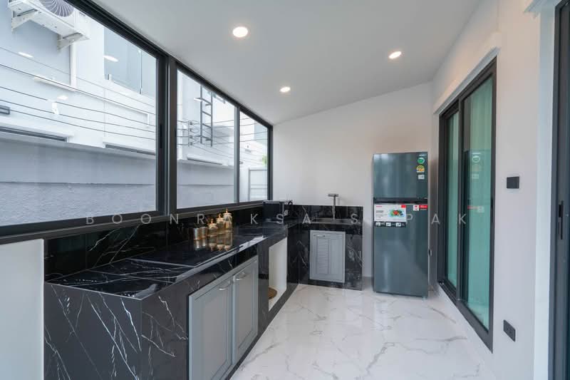 89 Residence Ratchada-Rama 9, Bangkok, Huai Khwang, Bangkok, 4 Bedrooms, 235 sqm, Single Detached House For Rent, by Boonraksa Sopak, 500337572 - DDproperty.com