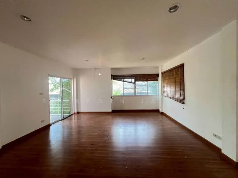บ้าน 1-ห้องนอน, กรุงเทพ, คลองตันเหนือ, วัฒนา, กรุงเทพ, 288 ตร.ม., บ้านเดี่ยว ให้เช่า, โดย Sataporn Jalao, 500337580 - DDproperty.com