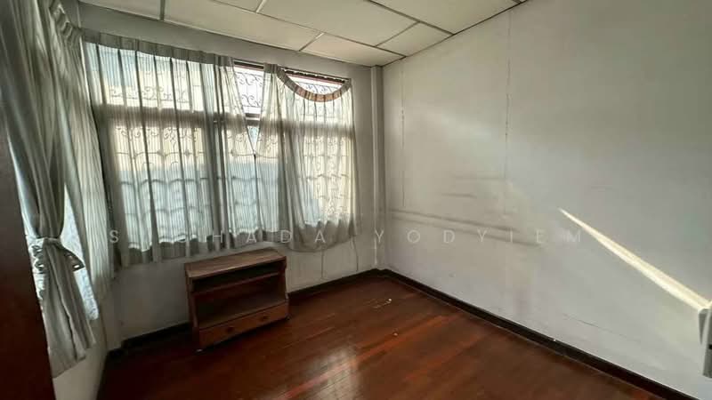 undefined, Bangkok, Lat Phrao, Bangkok, 4 Bedrooms, 325 sqm, Single Detached House For Sale, by Suchada Yodyiem, 500337621 - DDproperty.com