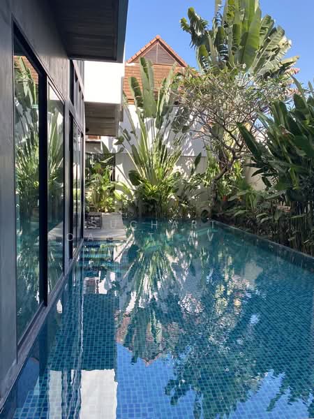 Luxury 2-Story House for Rent with Private Pool in Phrom Phong Area, Bangkok, Khlongtoei Nua, Watthana, Bangkok, 5 Bedrooms, 700 sqm, Villa For Rent, by Suchart Roachthavilit, 500337647 - DDproperty.com