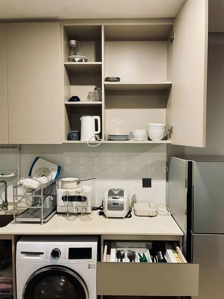 Lumpini Suite Phetchaburi-Makkasan, Bangkok, 1515 Phetchaburi Rd, Makkasan, Ratchathewi, Bangkok, 2 Bedrooms, 40 sqm, Condo For Rent, by Sutavee Chonlabud, 500337658 - DDproperty.com