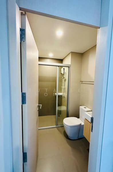 Lumpini Suite Phetchaburi-Makkasan, Bangkok, 1515 Phetchaburi Rd, Makkasan, Ratchathewi, Bangkok, 2 Bedrooms, 40 sqm, Condo For Rent, by Sutavee Chonlabud, 500337658 - DDproperty.com