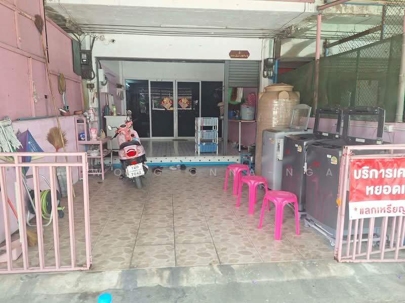 ขายตึกแถว 4 ชั้น ติดแม็คโคร รังสิต จ.ปทุมธานี, ปทุมธานี, ประชาธิปัตย์, ธัญบุรี, ปทุมธานี, 240 ตร.ม., ตึกแถว-อาคารพาณิชย์ ขาย, โดย paiwong onna-ngam, 500337790 - DDproperty.com