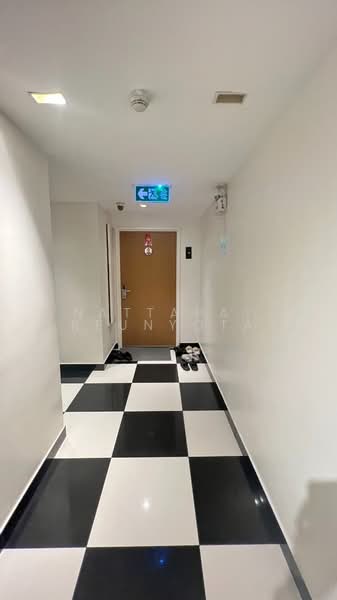 Downtown Forty Nine, Bangkok, Sukhumvit 39 Road, Khlong Tan Nua, Watthana, Bangkok, 3 Bedrooms, 105 sqm, Condo For Sale, by Nattapat Reunyota, 500337807 - DDproperty.com
