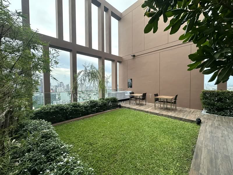 The Lofts Ekkamai, Bangkok, 1415 Sukhumvit Road, Phra Kanong Nua, Watthana, Bangkok, 1 Bedroom, 28 sqm, Condo For Rent, by Nareerat Pimsawang, 500337850 - DDproperty.com