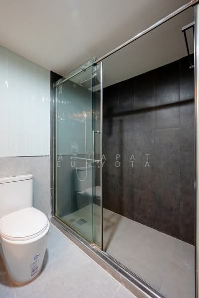 Las Colinas, Bangkok, Sukhumvit 21 Road, Khlongtoei Nua, Watthana, Bangkok, 3 Bedrooms, 240 sqm, Condo For Sale, by Nattapat Reunyota, 500337851 - DDproperty.com