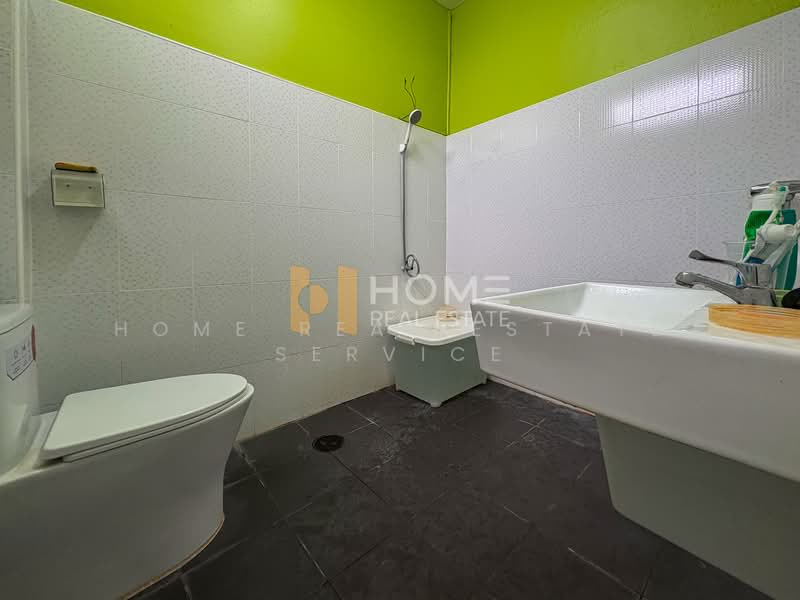 บ้านนอกโครงการ ซอยพหลโยธิน 67, Bangkok, Anusaowari, Bang Khen, Bangkok, 3 Bedrooms, 156 sqm, Semi-Detached House (Twin House) For Sale, by HOME Real Estate Service, 500337868 - DDproperty.com