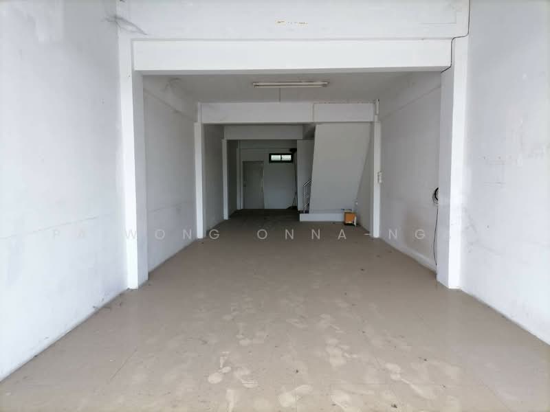 ขายตึกแถว 5 ชั้น 18 ตรว. ติดถนนพหลโยธิน อ.คลองหลวง จ.ปทุมธานี, Pathum Thani, Khlong Nung, Khlong Luang, Pathum Thani, , 350 sqm, Shophouse For Sale, by Paiwong Onna-nam, 500337947 - DDproperty.com