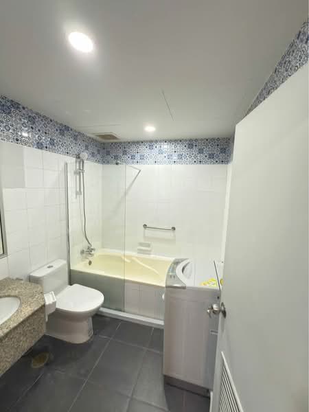 Witthayu Complex, Bangkok, 1673 New Petchaburi Road, Makkasan, Ratchathewi, Bangkok, 3 Bedrooms, 120 sqm, Condo For Rent, by Wanwisa Wannasarn, 500337965 - DDproperty.com