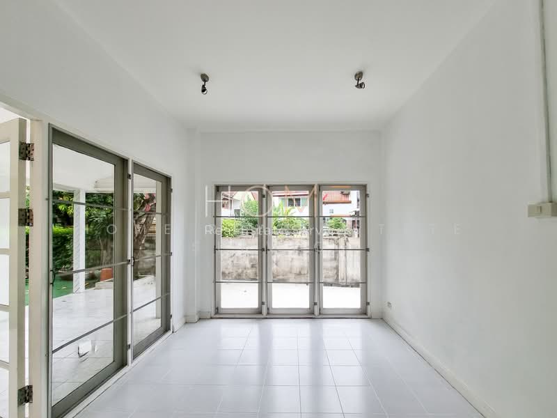 Sammakon Ramkhamhaeng, Bangkok, Ramkhamhaeng Road, Saphan Sung, Bangkok, 3 Bedrooms, 392 sqm, Single Detached House For Sale, by HOME Real Estate Service, 500338004 - DDproperty.com