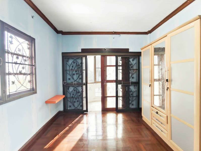 ขายบ้านเดี่ยว บ้านสราญวงศ์พาร์ค ซอยสายไหม 61 ต่อเติมครัว ต่อเติมโรงรถ มีห้องแม่บ้าน ใกล้แหล่งรวมร้าน, กรุงเทพ, สายไหม, กรุงเทพ, 250 ตร.ม., บ้านเดี่ยว ขาย, โดย CHAWALIT KONGSAKPAIBUL, 500338061 - DDproperty.com