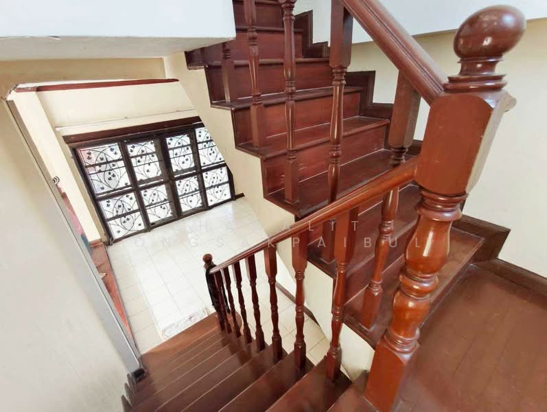 ขายบ้านเดี่ยว บ้านสราญวงศ์พาร์ค ซอยสายไหม 61 ต่อเติมครัว ต่อเติมโรงรถ มีห้องแม่บ้าน ใกล้แหล่งรวมร้าน, กรุงเทพ, สายไหม, กรุงเทพ, 250 ตร.ม., บ้านเดี่ยว ขาย, โดย CHAWALIT KONGSAKPAIBUL, 500338061 - DDproperty.com