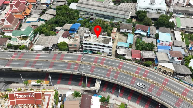 ตึกนี้พร้อมลงทุน!!! หอพักพร้อมร้านค้า! ติดถนน อรุณอัมรินทร์ วิวสะพานพระราม 8, กรุงเทพ, บางยี่ขัน, บางพลัด, กรุงเทพ, 1,000 ตร.ม., ทาวน์เฮ้าส์ ขาย, โดย คุณจี, 500338094 - DDproperty.com