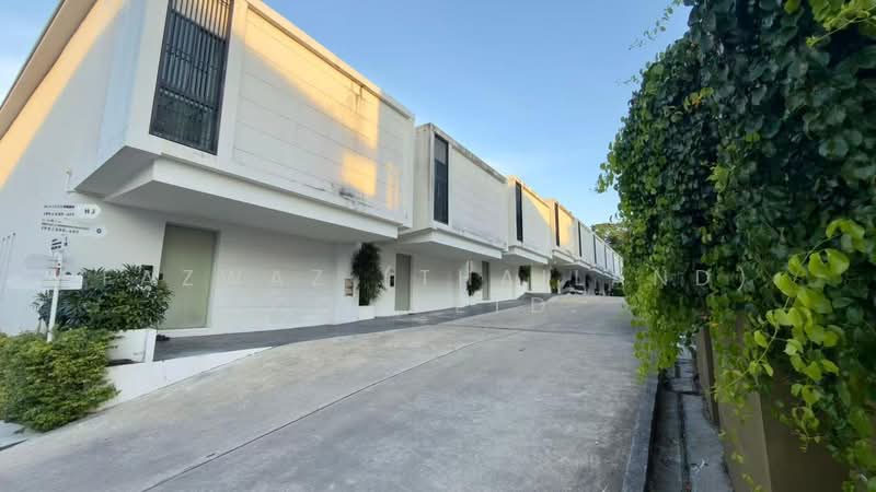 Replay Residence & Pool Villa, Surat Thani, Bo Put, Ko Samui, Surat Thani, 2 Bedrooms, 175 sqm, Townhouse For Rent, by Fazwaz (Thailand) Co., Ltd., 500338102 - DDproperty.com
