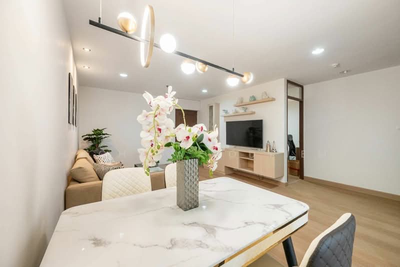 The Waterford Diamond Tower Sukhumvit, Bangkok, 758/18 Soi Sukhumvit 30/1, Sukhumvit Road, Khlong Toei, Bangkok, 2 Bedrooms, 68 sqm, Condo For Sale, by Suchada Yodyiem, 500338123 - DDproperty.com