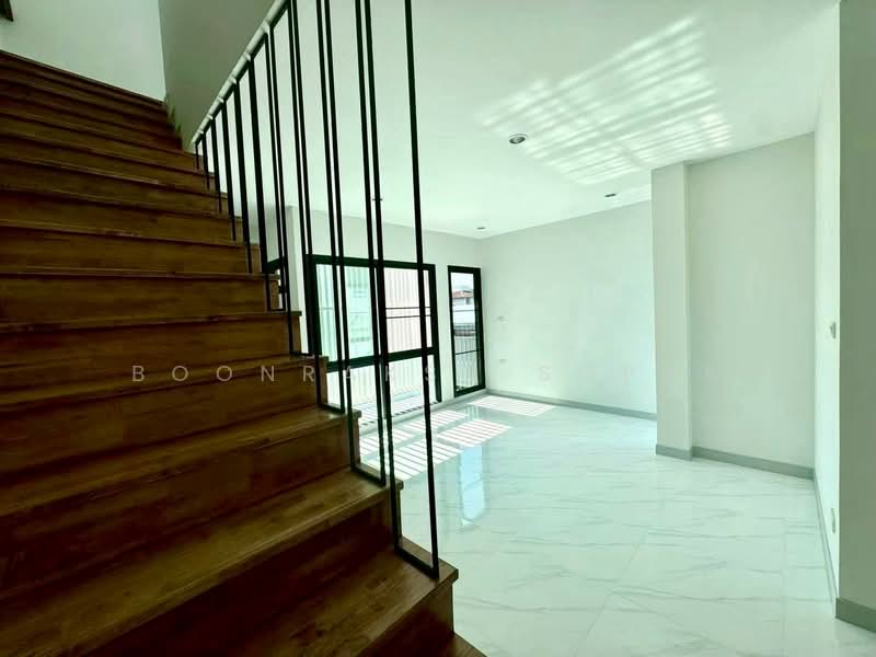 บ้านแฝด 3-ห้องนอน, กรุงเทพ, คลองเจ้าคุณสิงห์, วังทองหลาง, กรุงเทพ, 175 ตร.ม., บ้านแฝด ให้เช่า, โดย Boonraksa Sopak, 500338132 - DDproperty.com