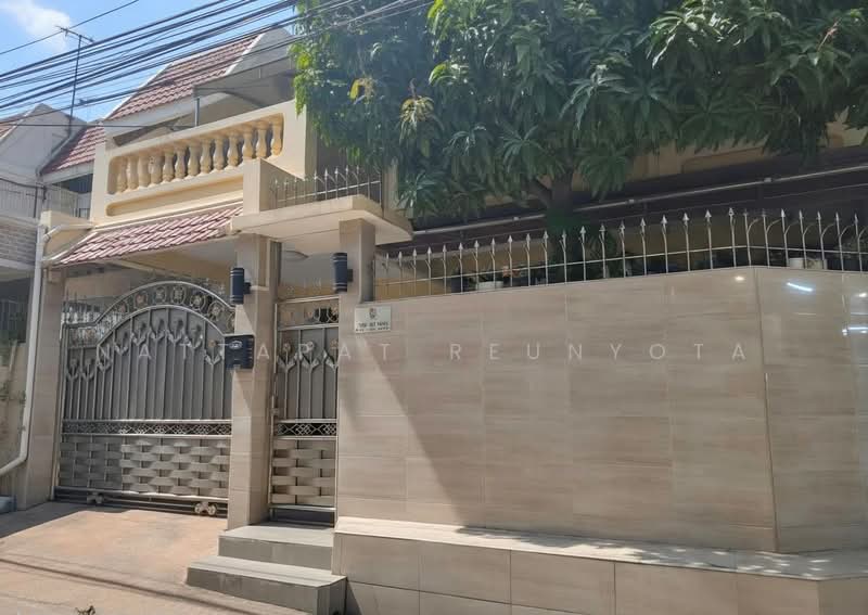 3-BR Townhouse, Bangkok, Wat Tha Pra, Bangkok Yai, Bangkok, 3 Bedrooms, 140 sqm, Townhouse For Sale, by Nattapat Reunyota, 500338141 - DDproperty.com