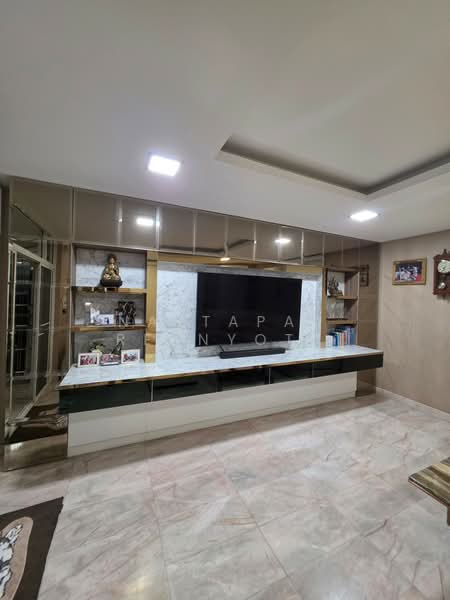 3-BR Townhouse, Bangkok, Wat Tha Pra, Bangkok Yai, Bangkok, 3 Bedrooms, 140 sqm, Townhouse For Sale, by Nattapat Reunyota, 500338141 - DDproperty.com