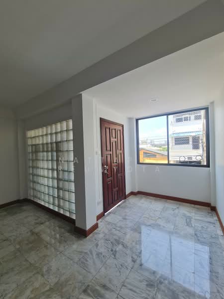 4-BR Townhouse, Bangkok, Din Daeng, Bangkok, 4 Bedrooms, 96 sqm, Townhouse For Sale, by Nattapat Reunyota, 500338146 - DDproperty.com
