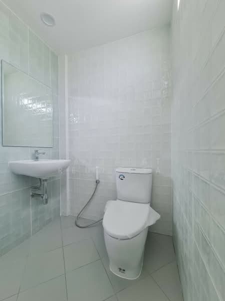4-BR Townhouse, Bangkok, Din Daeng, Bangkok, 4 Bedrooms, 96 sqm, Townhouse For Sale, by Nattapat Reunyota, 500338146 - DDproperty.com