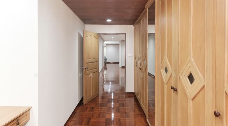 Nida Thonglor Apartment, Bangkok, Thong Lo 5 Alley, Khlong Tan Nua, Watthana, Bangkok, 4 Bedrooms, 290 sqm, Apartment For Rent, by Boonraksa Sopak, 500338189 - DDproperty.com
