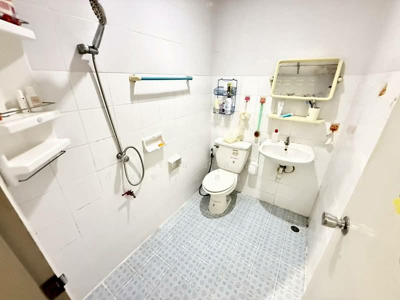 ขาย ทาวน์เฮ้าส์ หมู่บ้าน วงศกร 5 วงแหวน-จตุโชติ, Bangkok, Sam Wa Tawan Tok, Khlong Sam Wa, Bangkok, 2 Bedrooms, 80 sqm, Townhouse For Sale, by กรณวัสส์ กัณฑวัสส์วงส์, 500338196 - DDproperty.com