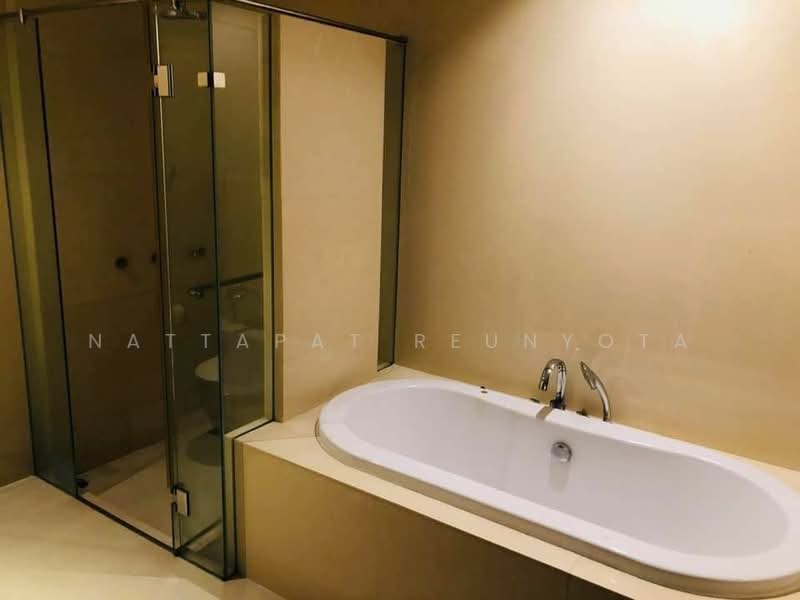 The Madison, Bangkok, Sukhumvit 41, Khlong Tan Nua, Watthana, Bangkok, 2 Bedrooms, 161 sqm, Condo For Sale, by Nattapat Reunyota, 500338203 - DDproperty.com