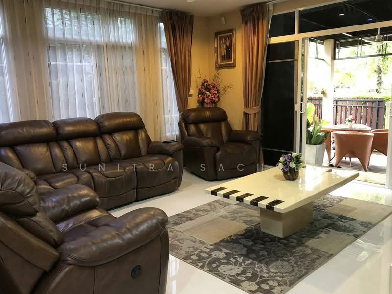 Passorn Prestiege Luxe Pattanakarn : ภัสสร เพรสทีจ ลุกซ์ พัฒนาการ, กรุงเทพ, ถนนพัฒนาการ, สวนหลวง, กรุงเทพ, 240 ตร.ม., บ้านเดี่ยว ให้เช่า, โดย Sunitra Sachdev, 500338207 - DDproperty.com