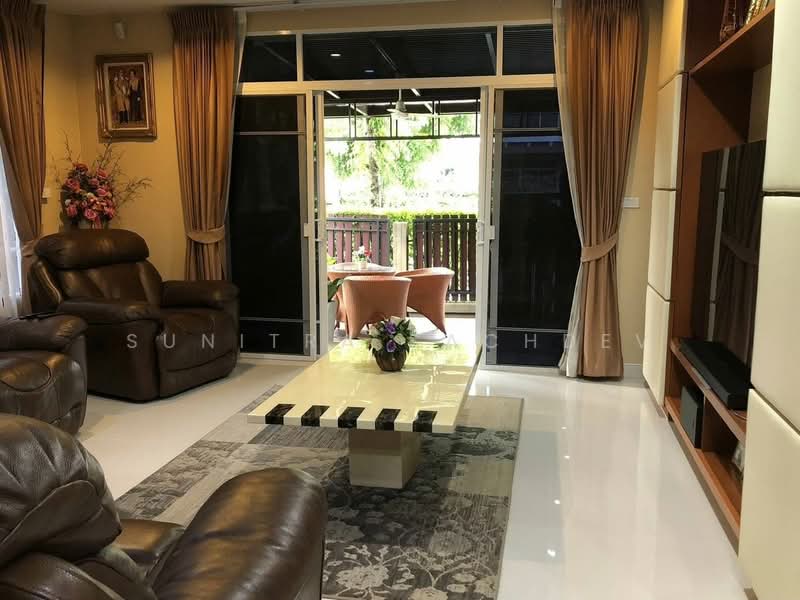 Passorn Prestiege Luxe Pattanakarn : ภัสสร เพรสทีจ ลุกซ์ พัฒนาการ, กรุงเทพ, ถนนพัฒนาการ, สวนหลวง, กรุงเทพ, 240 ตร.ม., บ้านเดี่ยว ให้เช่า, โดย Sunitra Sachdev, 500338207 - DDproperty.com